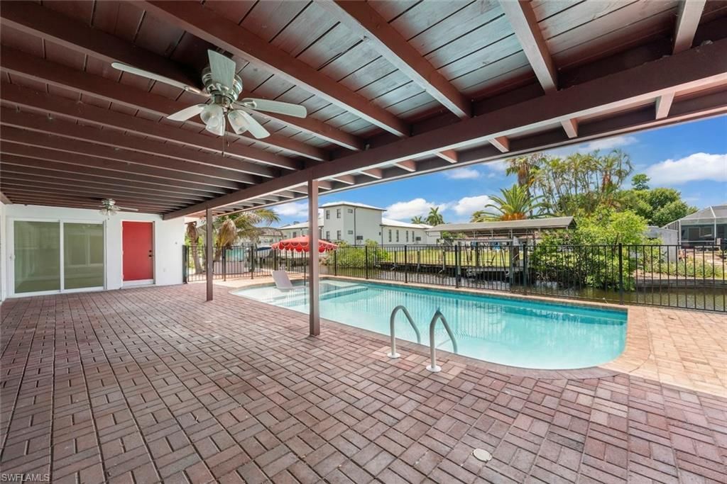 1040 Edgemere Dr, Fort Myers, FL 33919 Photo