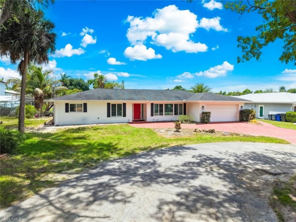 1040 Edgemere Dr, Fort Myers, FL 33919 Photo