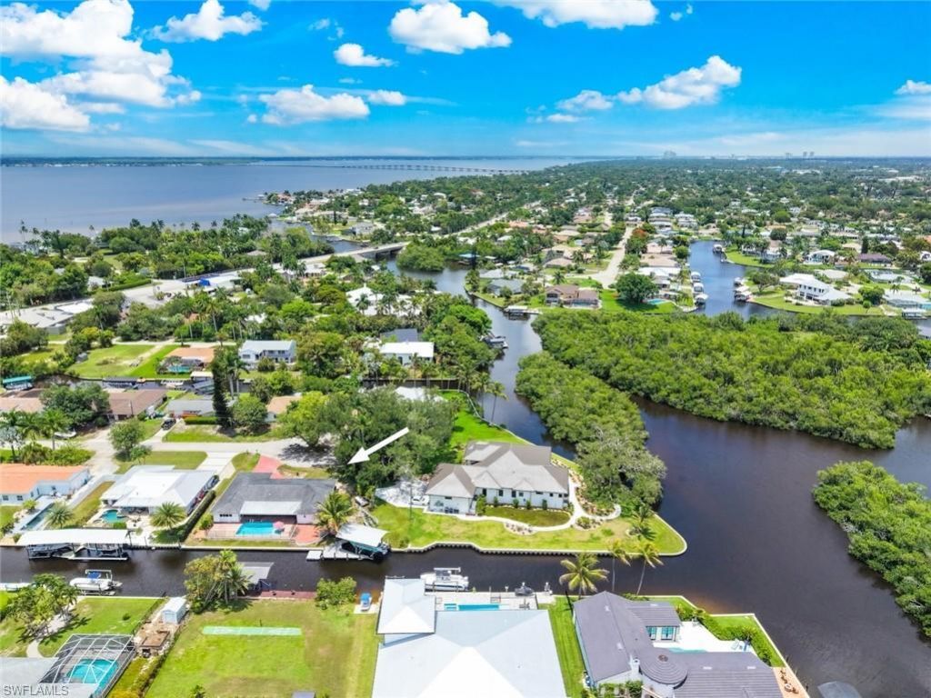 1040 Edgemere Dr, Fort Myers, FL 33919 Photo