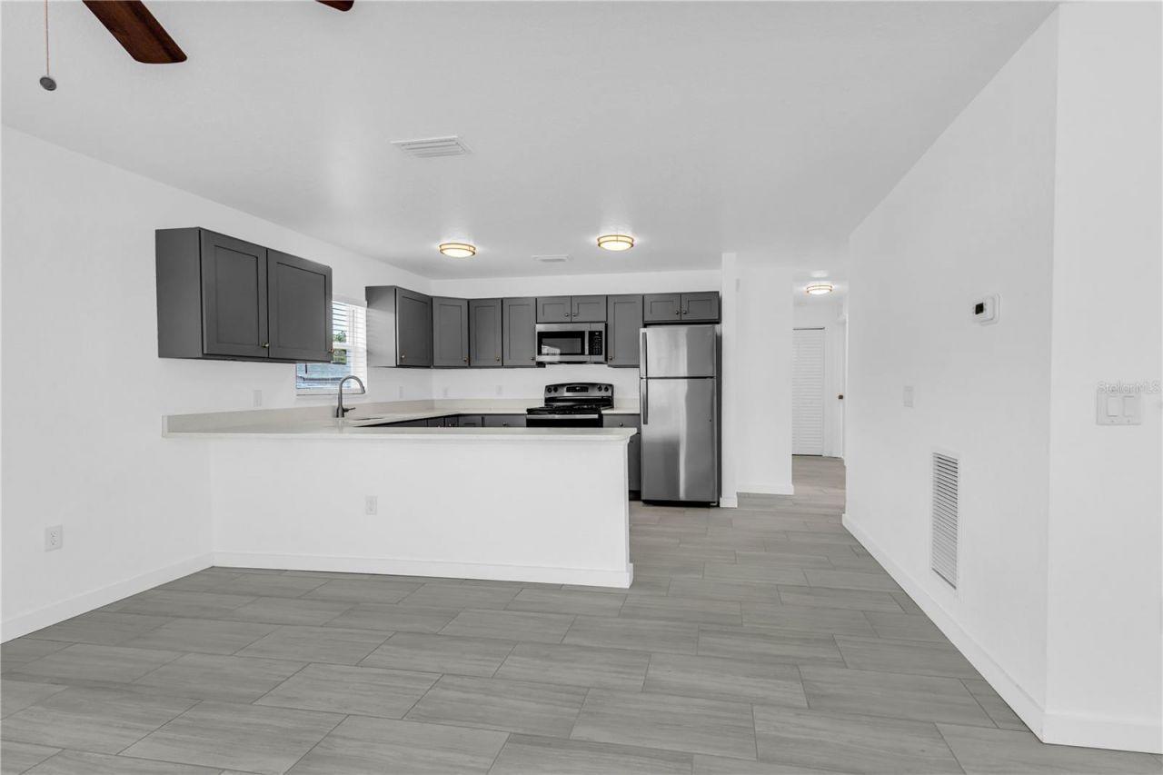 2206 53rd Avenue E, Bradenton, FL 34203 Photo