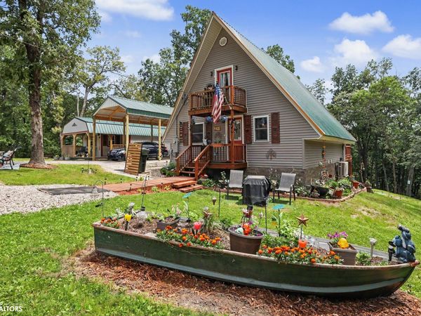 4182 Shady Lane Drive, Brooklyn, IA 52211