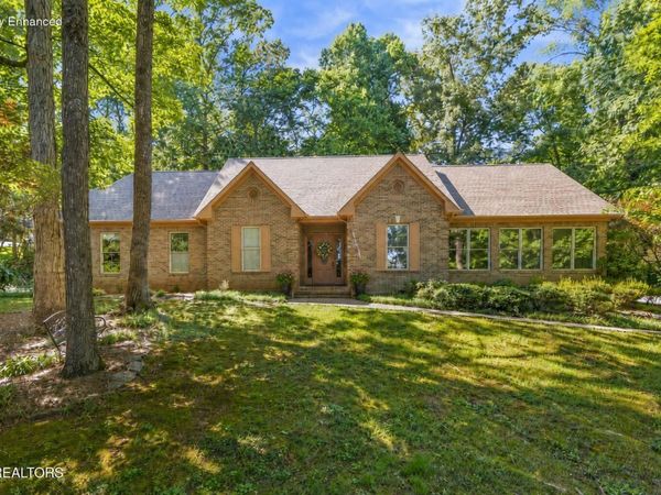 5227 Beverly Oaks Drive , Knoxville, TN 37918