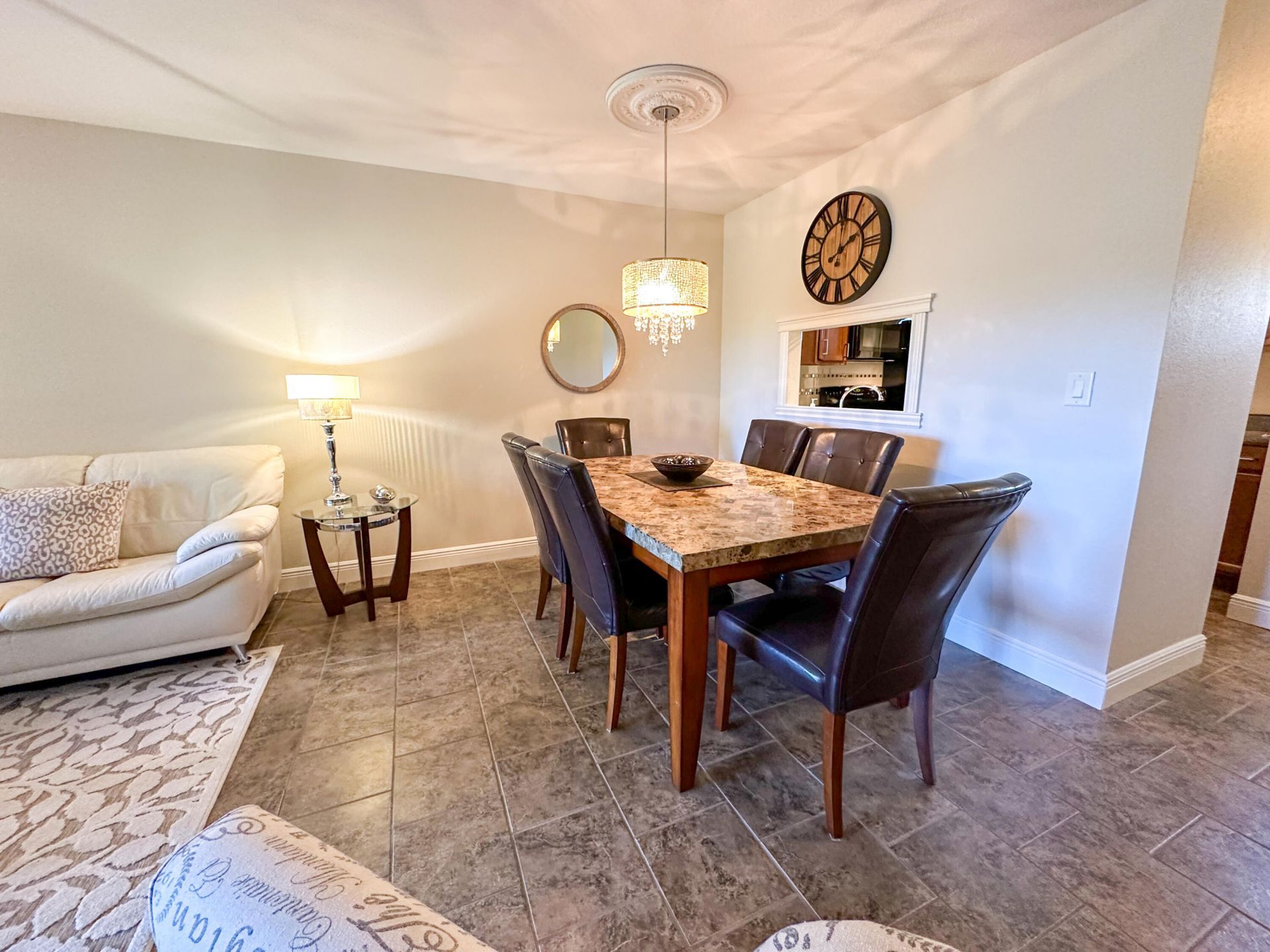 5131 W Oakland Park Boulevard, Unit 202, Lauderdale Lakes, FL 33313 Photo