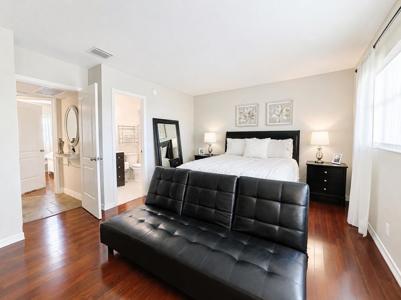 5131 W Oakland Park Boulevard, Unit 202, Lauderdale Lakes, FL 33313 Photo