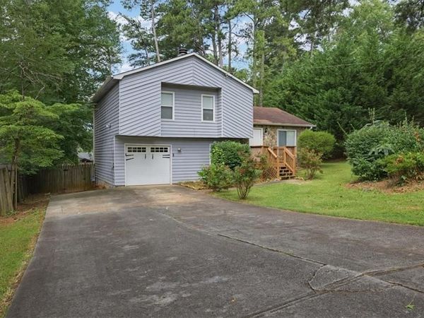 2262 New Castle Circle , Norcross, GA 30071