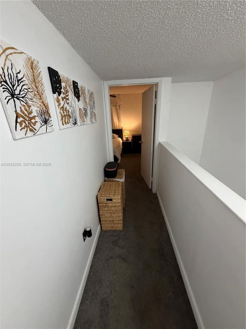 9495 N Palm Cir N , Unit 9495, Pembroke Pines, FL 33025 Photo