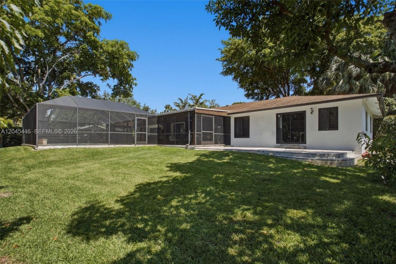 8440 SW 180th St , Palmetto Bay, FL 33157 Photo