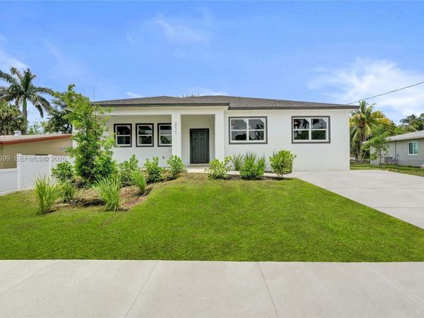 211 NW 14th Ct , Dania Beach, FL 33004