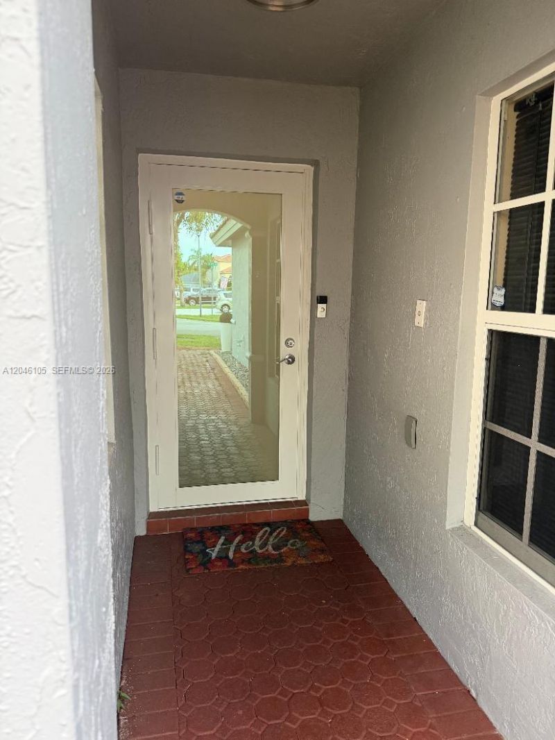 19554 NW 79th Pl, Hialeah, FL 33015 Photo