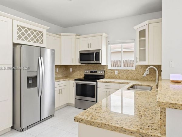 1110 NE 1st Ave , Unit 1110, Fort Lauderdale, FL 33304