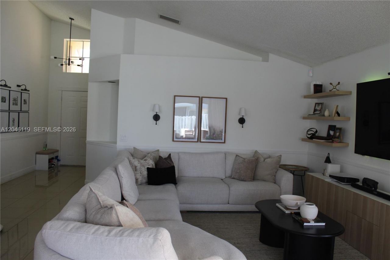 312 Bridgeton Rd , Weston, FL 33326 Photo
