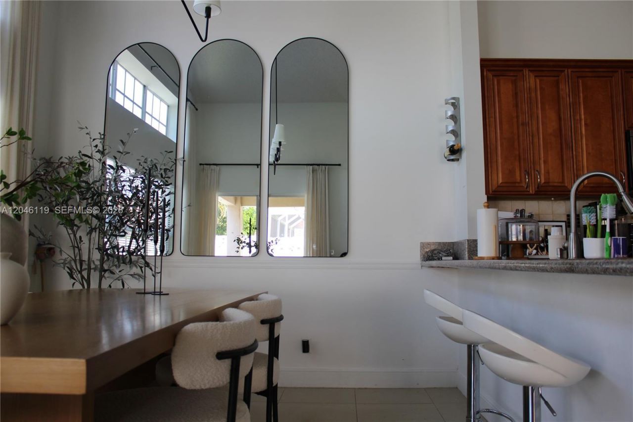 312 Bridgeton Rd , Weston, FL 33326 Photo