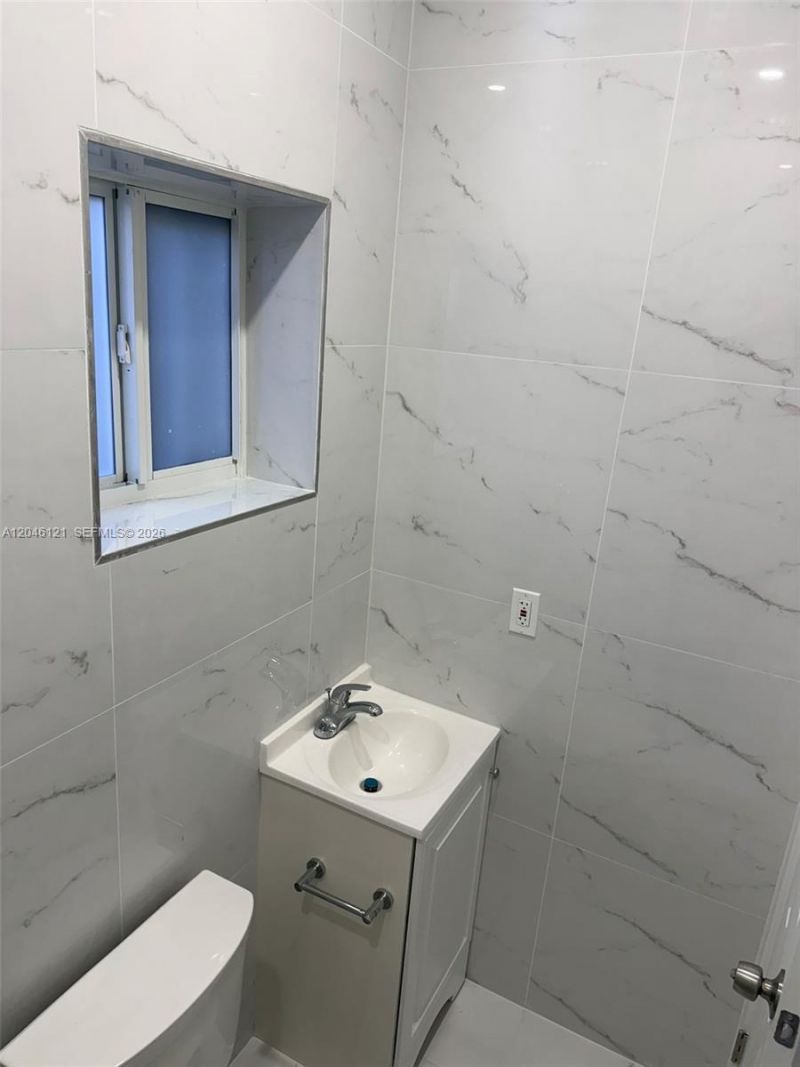1450 SW 4th St , Unit 2, Miami, FL 33135 Photo