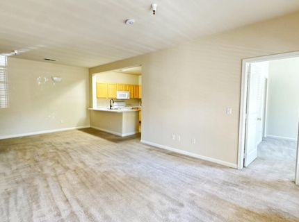 200 Talus Way, Unit APT 424, Reno, NV 89503 Photo