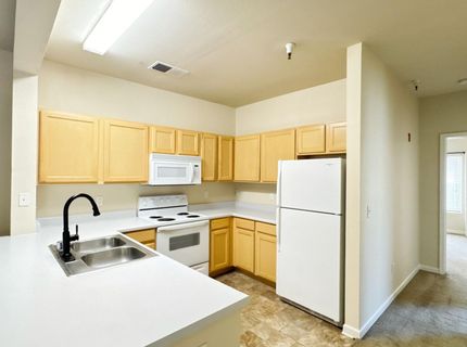 200 Talus Way, Unit APT 424, Reno, NV 89503 Photo