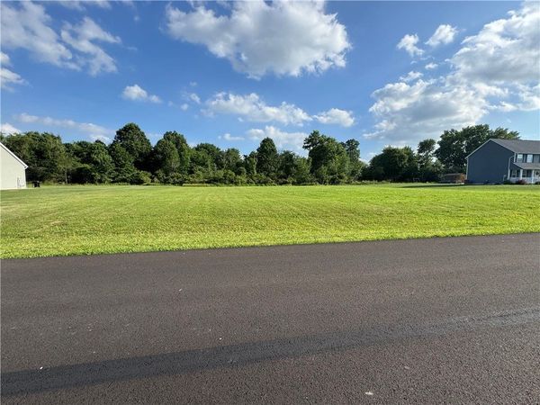 Lot 19 Tradewind Dr, New Castle, PA 16102