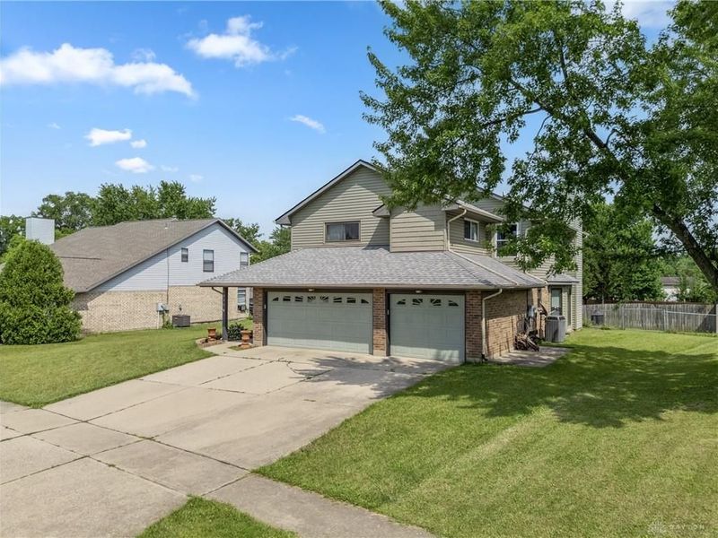 6840 Coronado Circle, Huber Heights, OH 45424 Photo 5