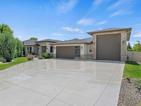 7707 E Damon Ln, Nampa, ID 83687