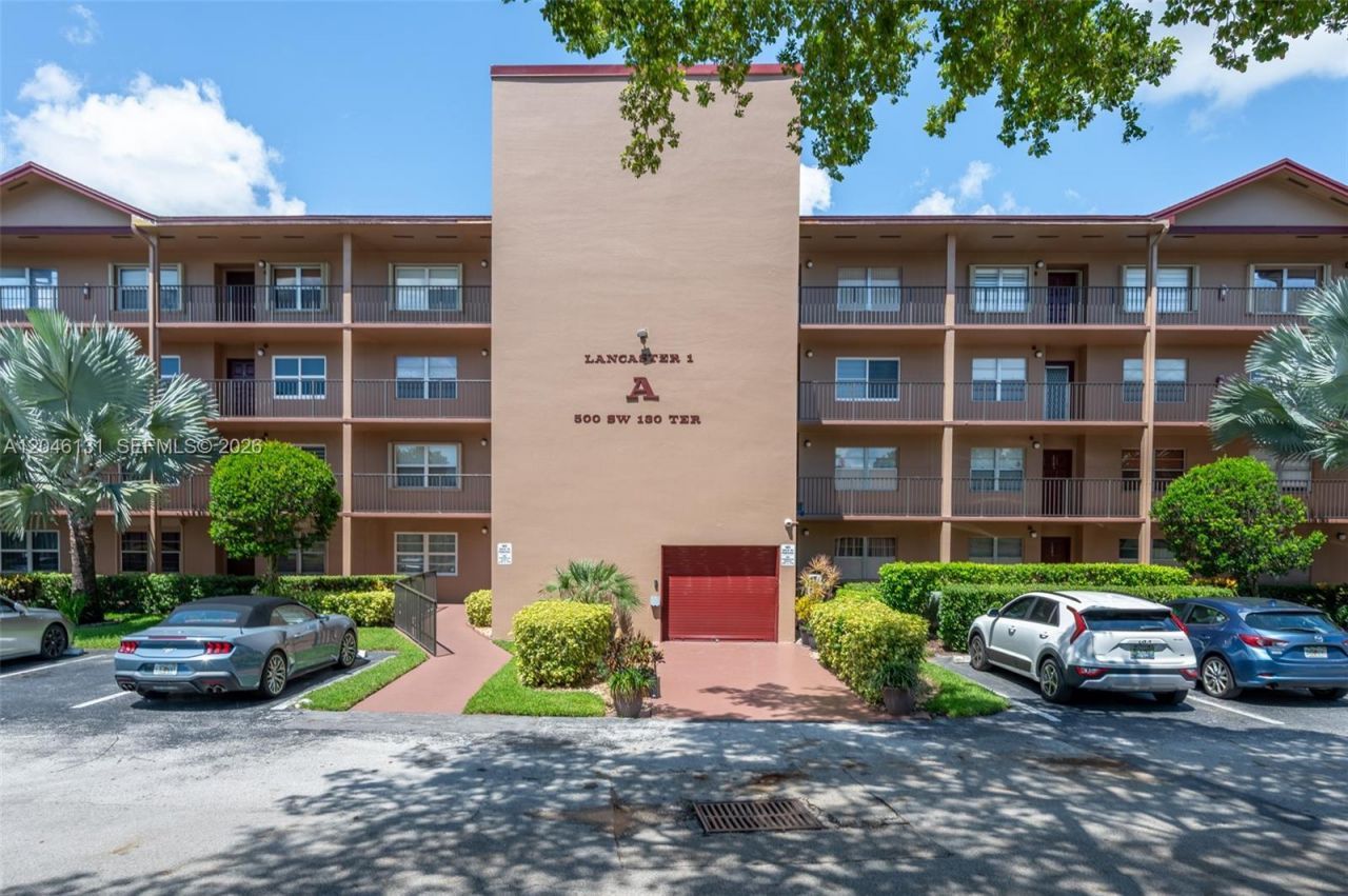 500 SW 130th Ter, Unit 403A, Pembroke Pines, FL 33027 Photo