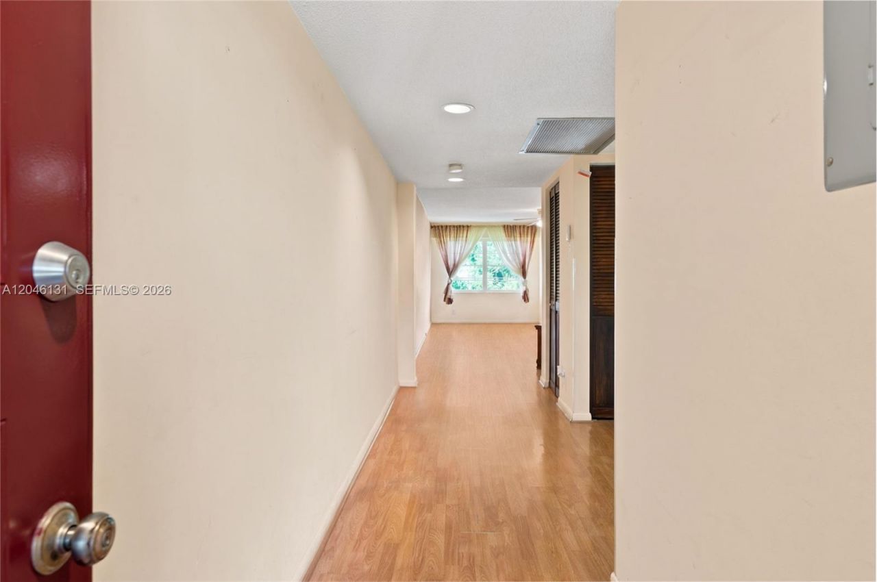 500 SW 130th Ter, Unit 403A, Pembroke Pines, FL 33027 Photo