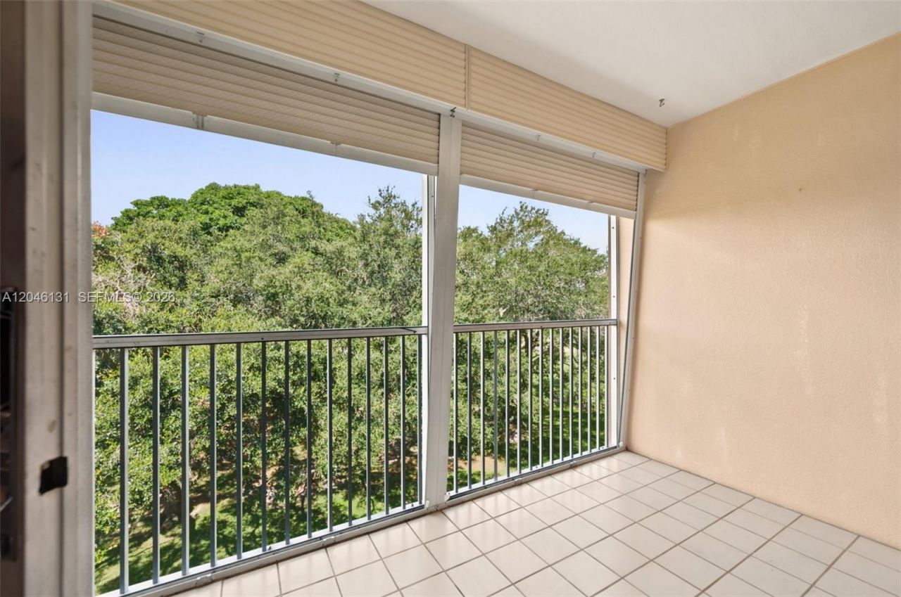 500 SW 130th Ter, Unit 403A, Pembroke Pines, FL 33027 Photo