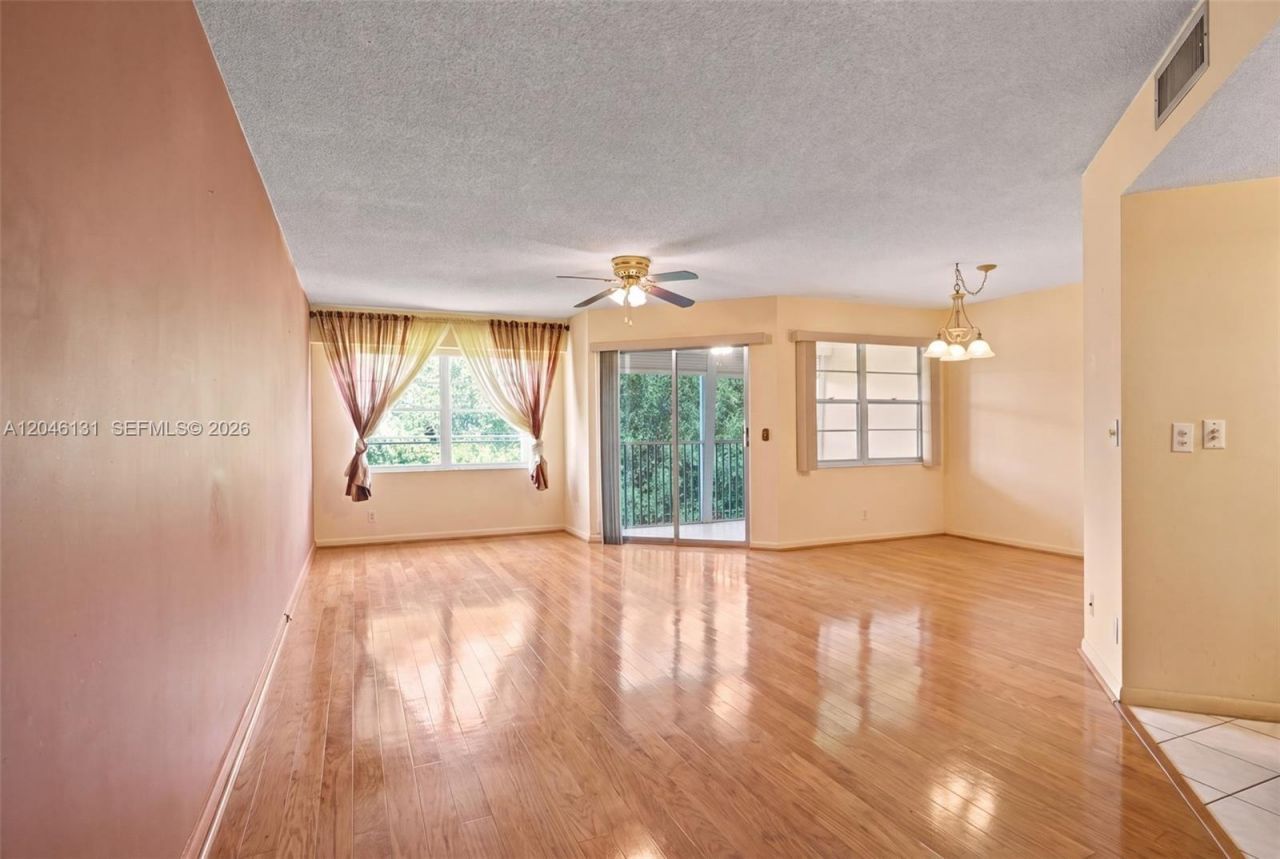 500 SW 130th Ter, Unit 403A, Pembroke Pines, FL 33027 Photo