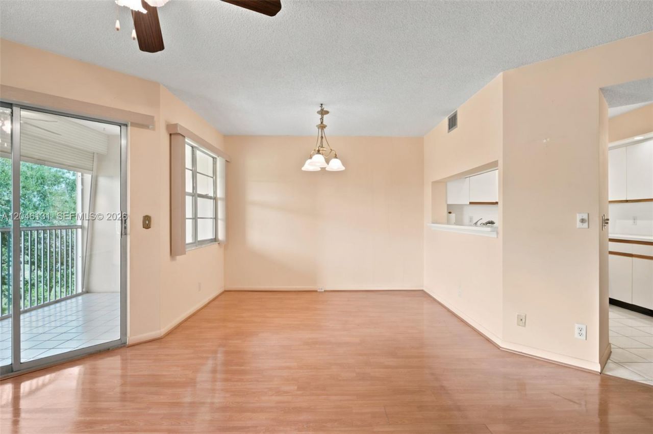 500 SW 130th Ter, Unit 403A, Pembroke Pines, FL 33027 Photo