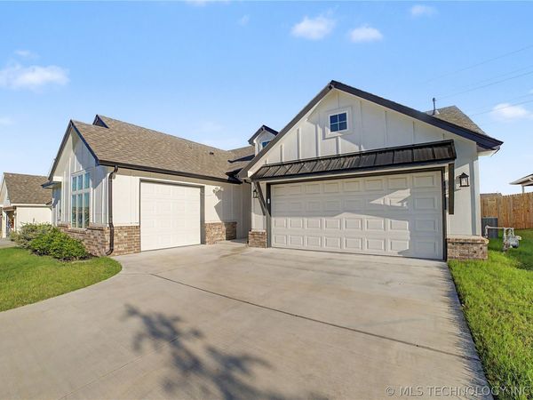 7402 E 89th Street N, Owasso, OK 74055