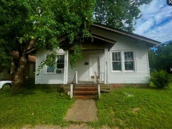 1827 MONROE Street, Alexandria, LA 71301