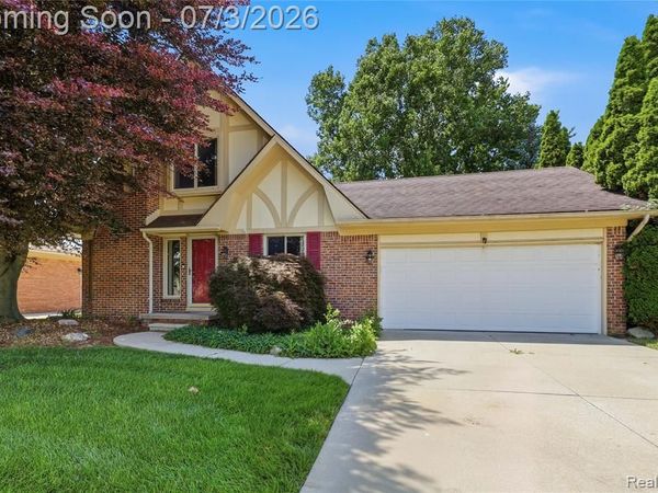 19714 Rosin Drive, Clinton Twp, MI 48038
