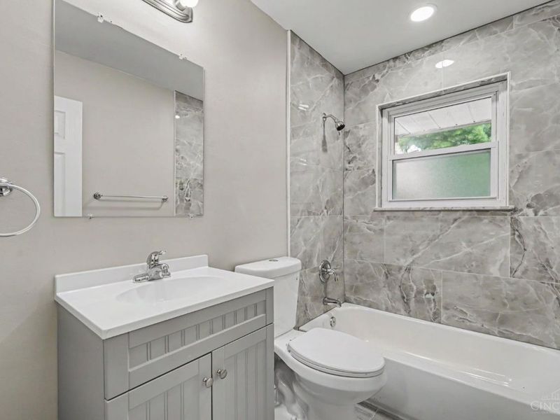 3260 Harry Lee Lane, Colerain Township, OH 45239 Photo 8