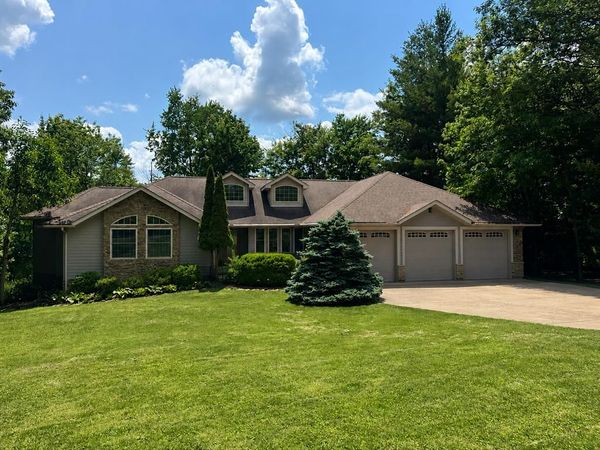 240 Sherwood, DANIELS, WV 25832