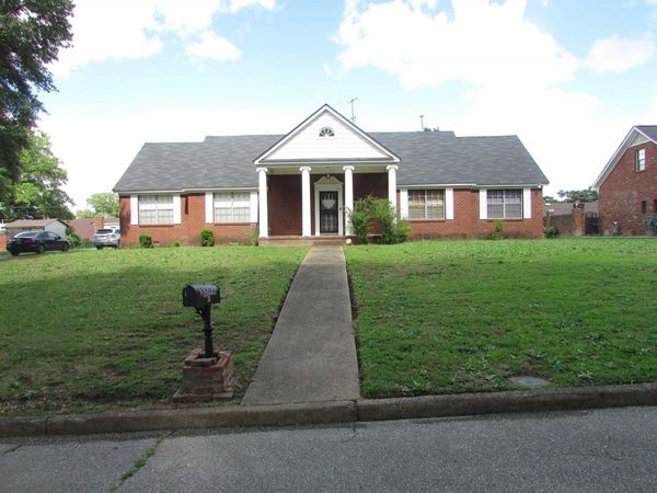 3896 PAULA DR, Memphis, TN 38116