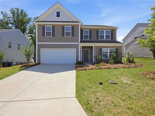 4622 Wesmar Court , Pfafftown, NC 27040