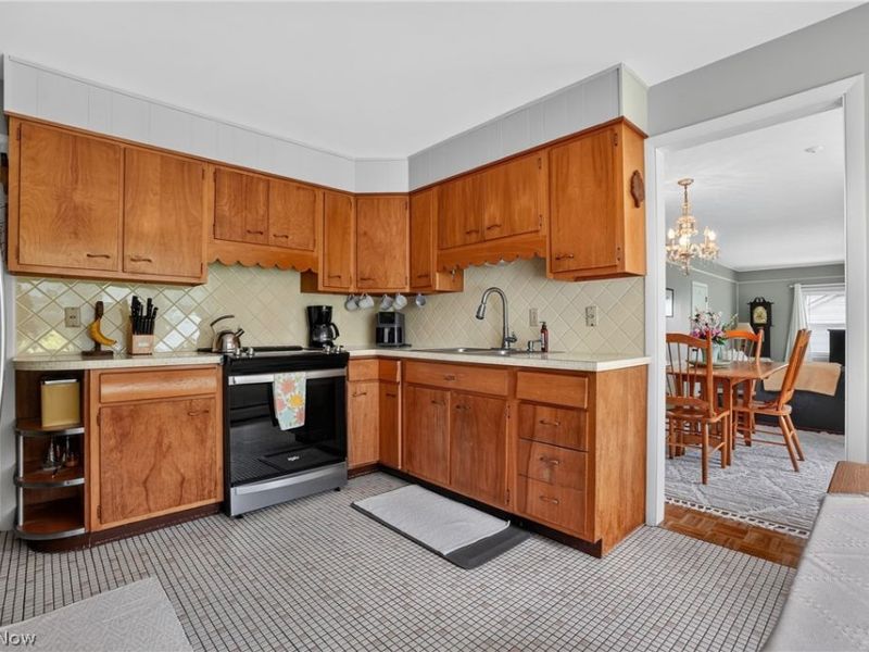 13091 Longwood Avenue, Burton, OH 44021 Photo 24