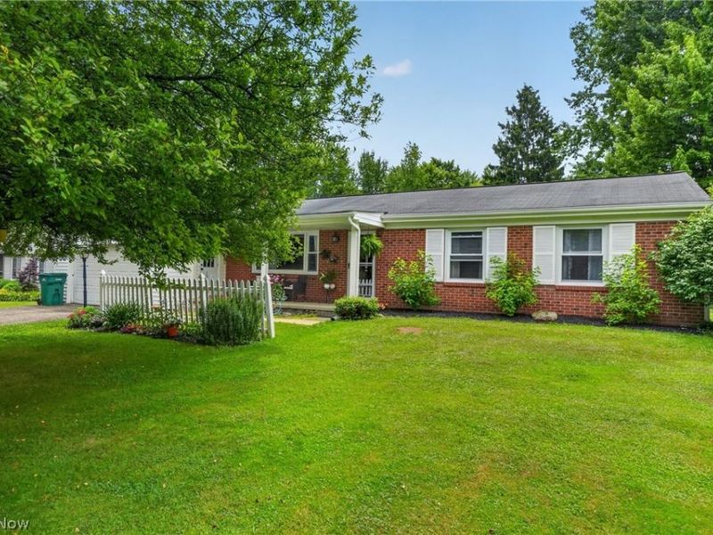 13091 Longwood Avenue, Burton, OH 44021 Photo 3