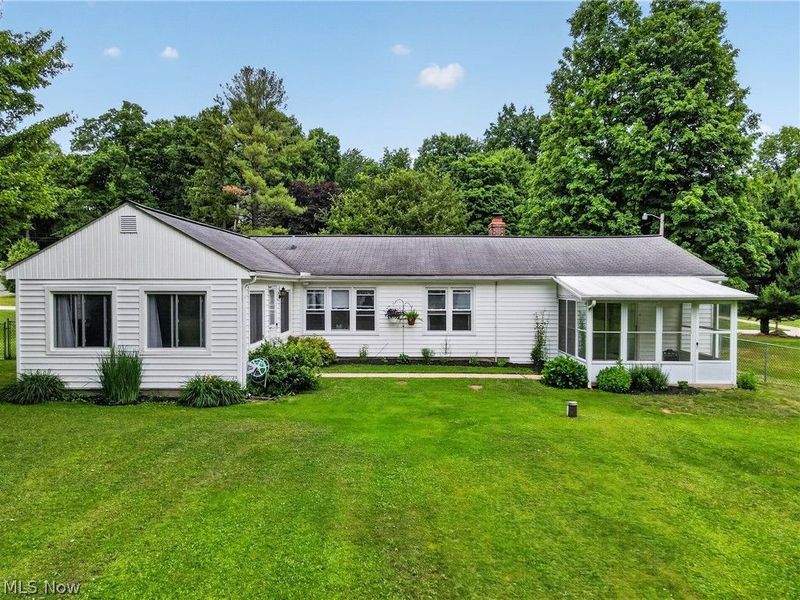 13091 Longwood Avenue, Burton, OH 44021 Photo 4