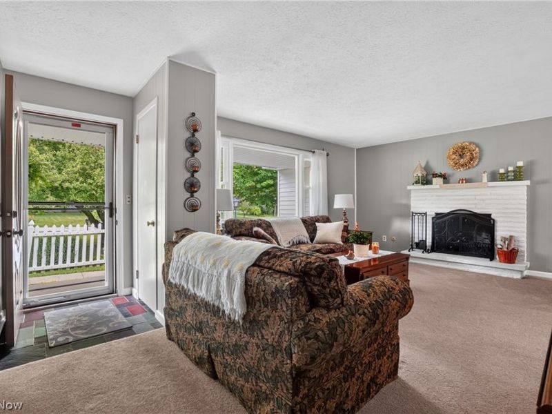 13091 Longwood Avenue, Burton, OH 44021 Photo 9