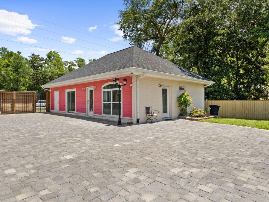 Property Image 118