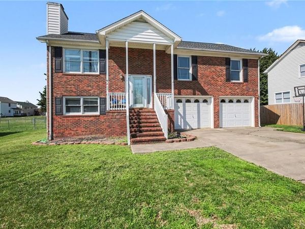 3904 Riverdale Drive, Greensboro, NC 27406