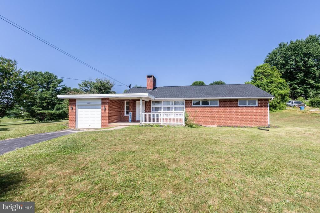 15022 HANOVER PIKE, UPPERCO, MD 21155