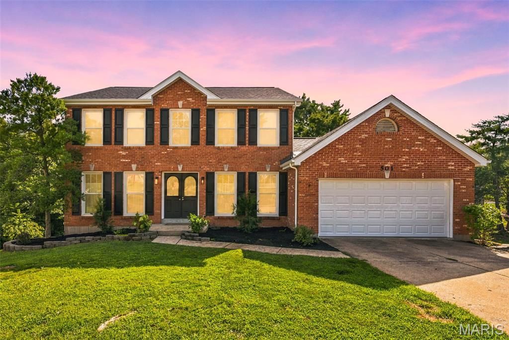 501 Oak Leaf Manor Court, Ballwin, MO 63021 Main Photo