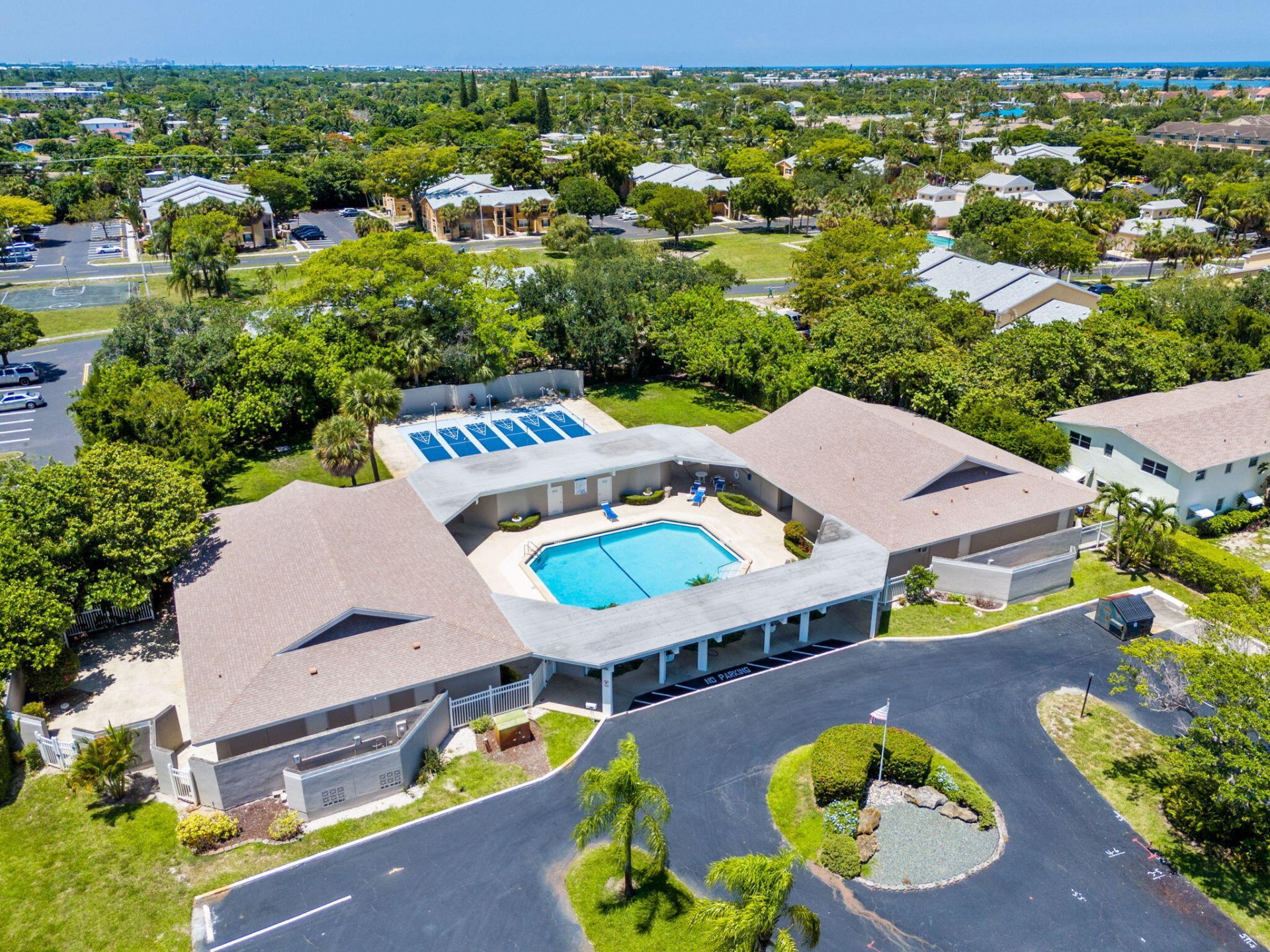 312 NE 17th Avenue, Unit 203, Boynton Beach, FL 33435 Photo
