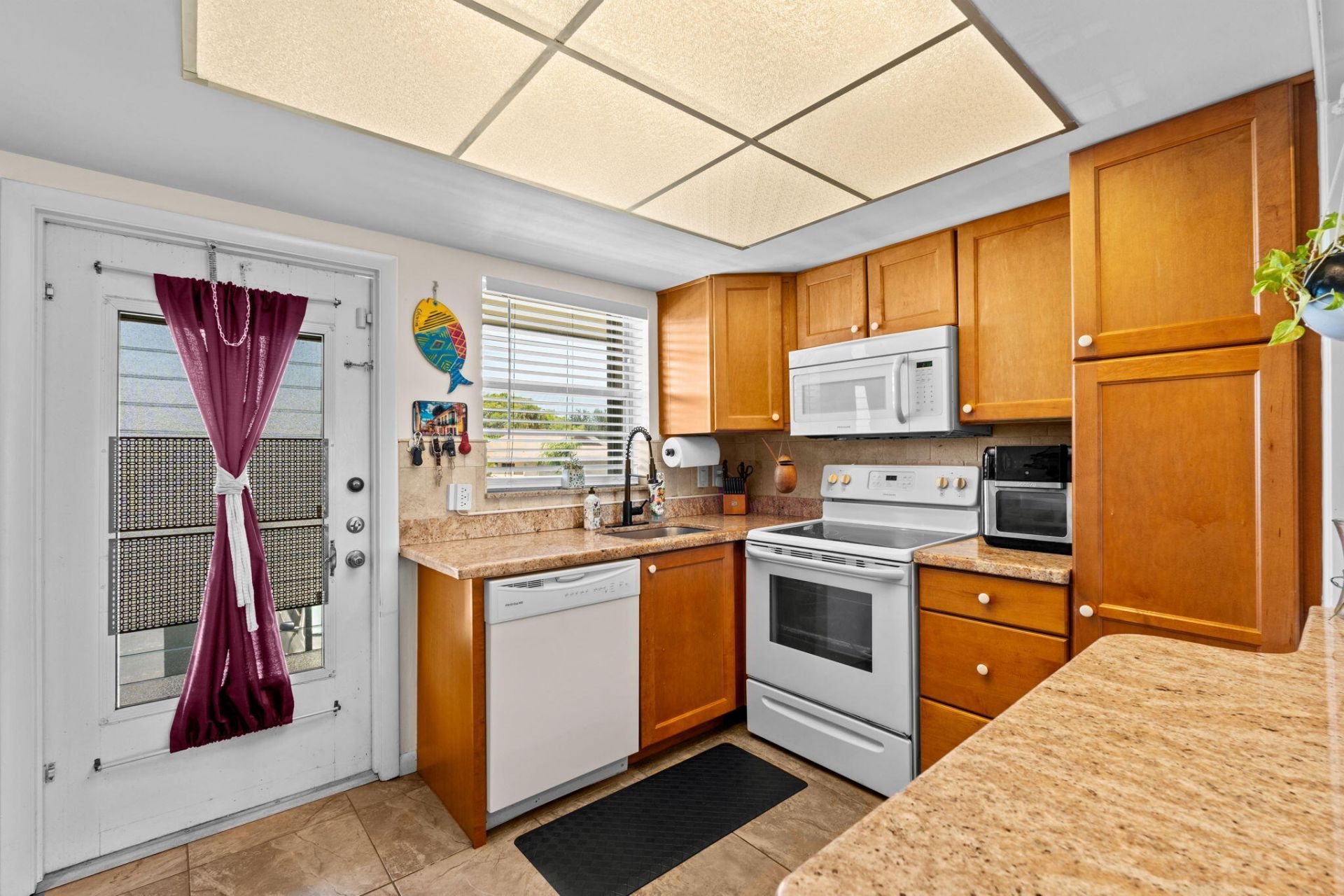 312 NE 17th Avenue, Unit 203, Boynton Beach, FL 33435 Photo