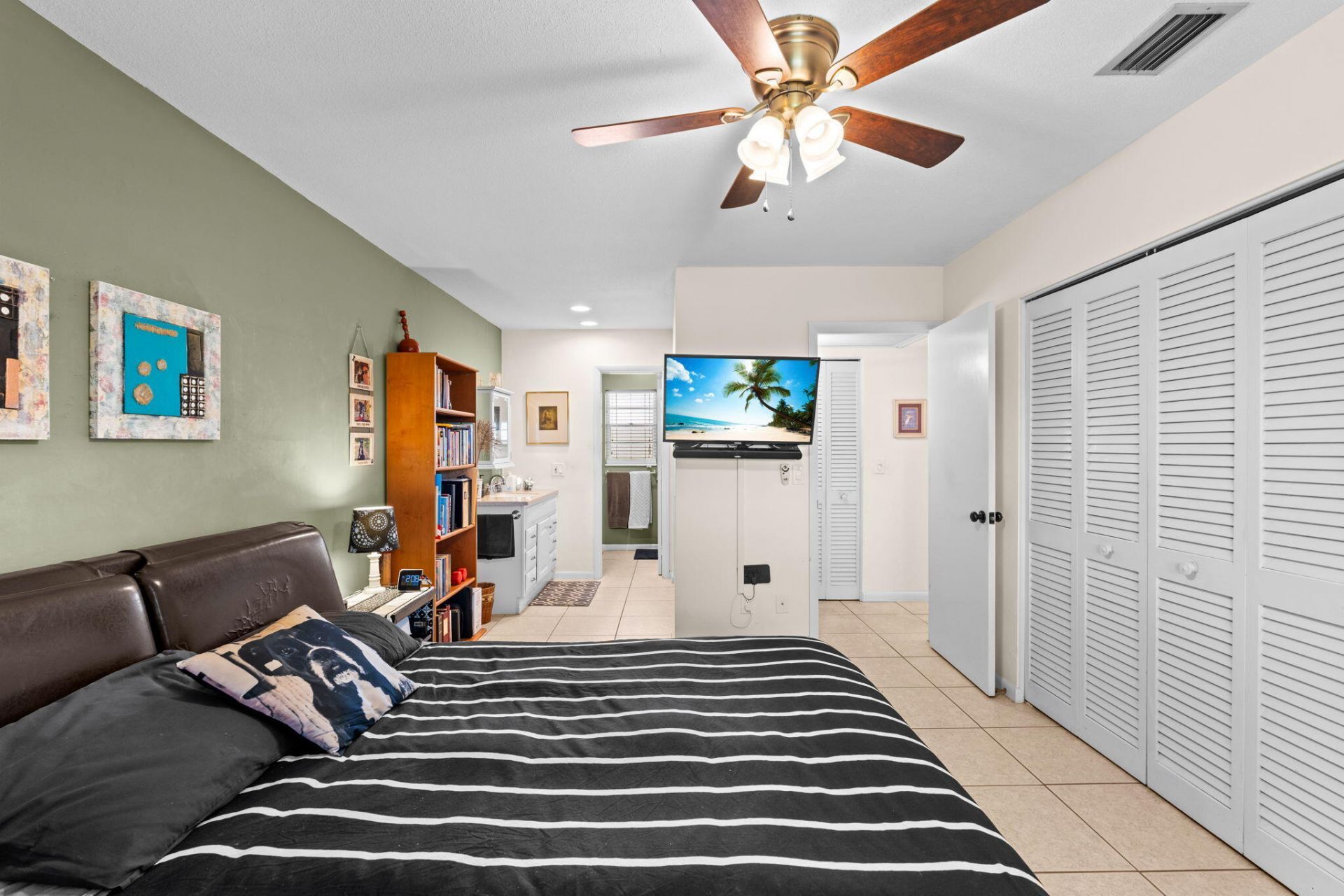 312 NE 17th Avenue, Unit 203, Boynton Beach, FL 33435 Photo