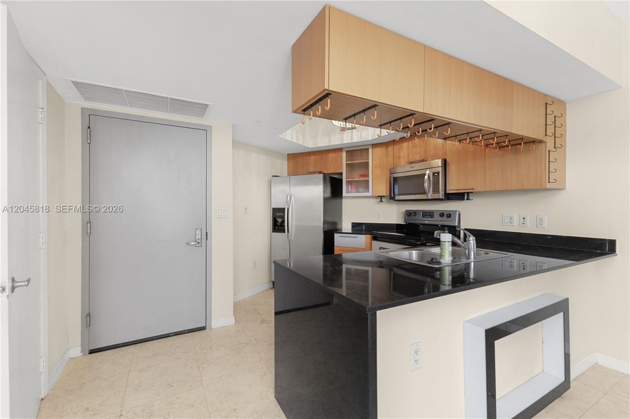 1750 N Bayshore Dr, Unit 2414, Miami, FL 33132 Photo