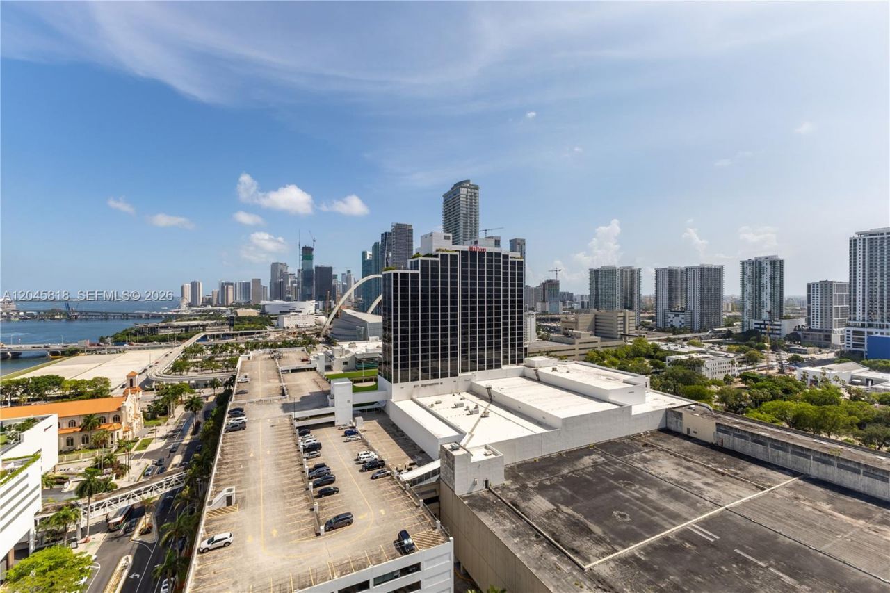 1750 N Bayshore Dr, Unit 2414, Miami, FL 33132 Photo