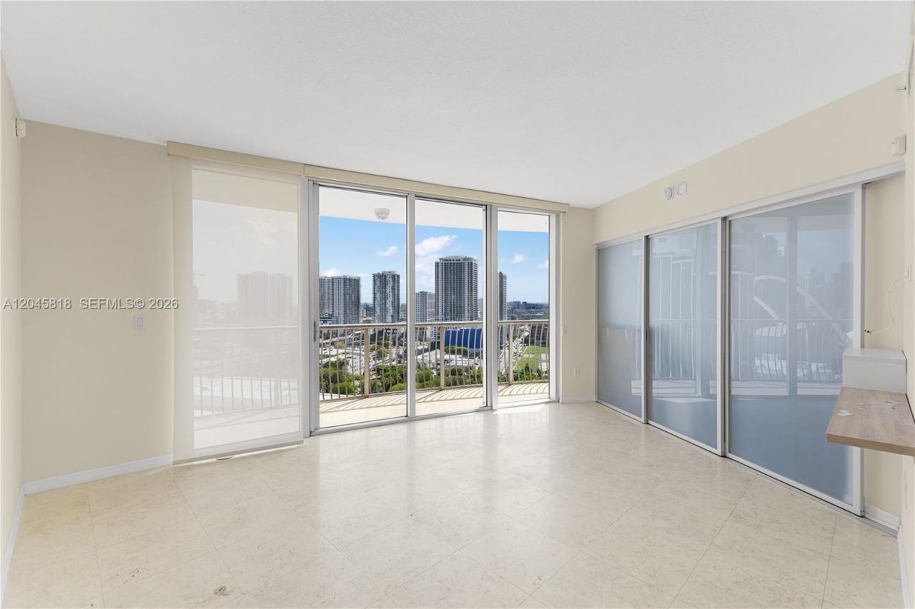 1750 N Bayshore Dr, Unit 2414, Miami, FL 33132 Photo