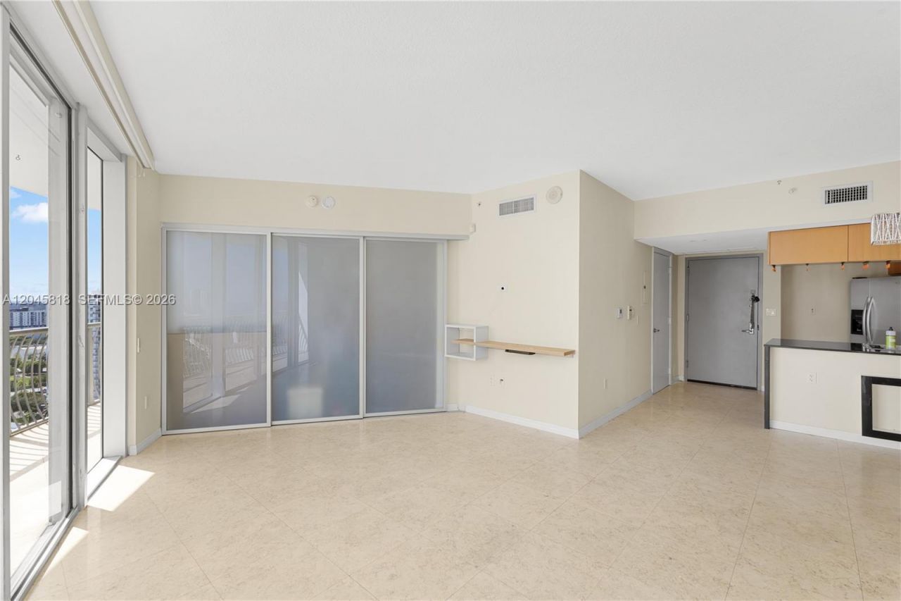 1750 N Bayshore Dr, Unit 2414, Miami, FL 33132 Photo