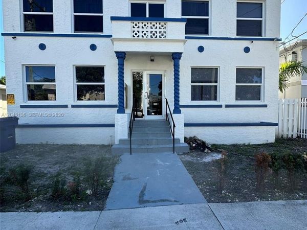 1450 SW 4th St , Unit 4, Miami, FL 33135